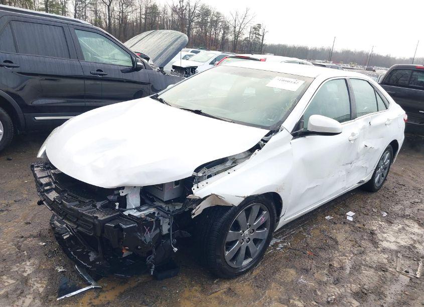 Photo 6 of 2016 Toyota Camry LE (VIN 4T1BF1FK4GU566425)