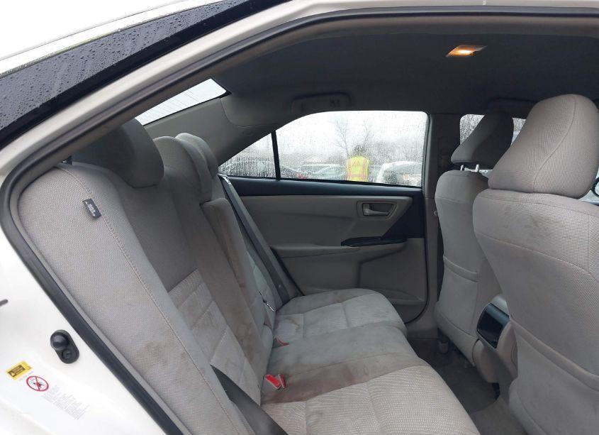 Photo 8 of 2016 Toyota Camry LE (VIN 4T1BF1FK4GU566425)