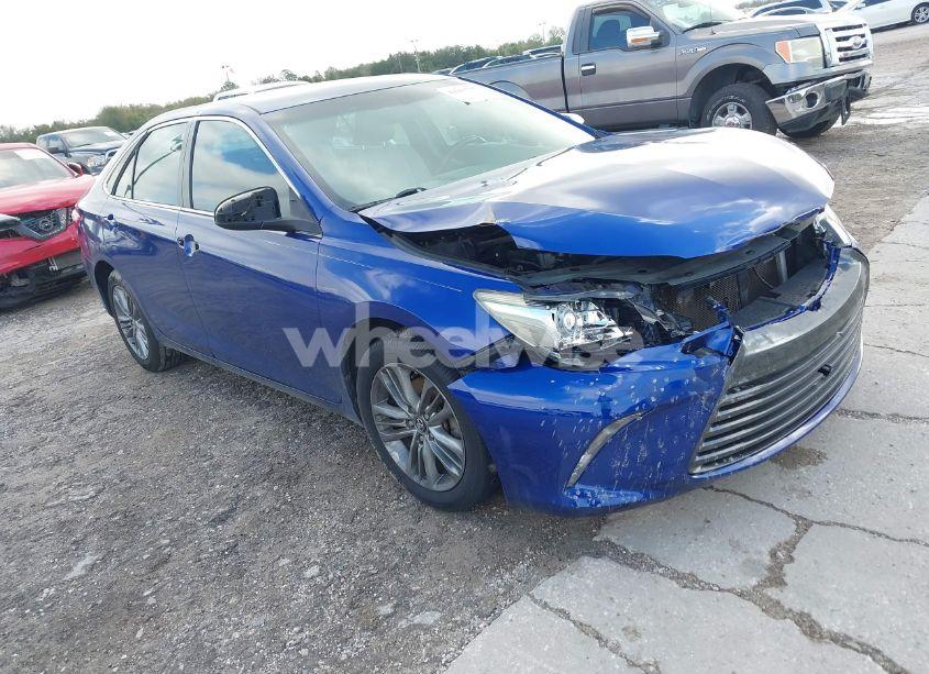 2016 Toyota Camry SE (VIN 4T1BF1FK4GU583189) main photo