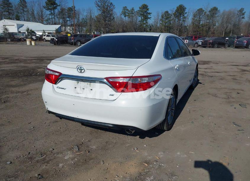 Photo 4 of 2016 Toyota Camry SE (VIN 4T1BF1FK4GU589557)