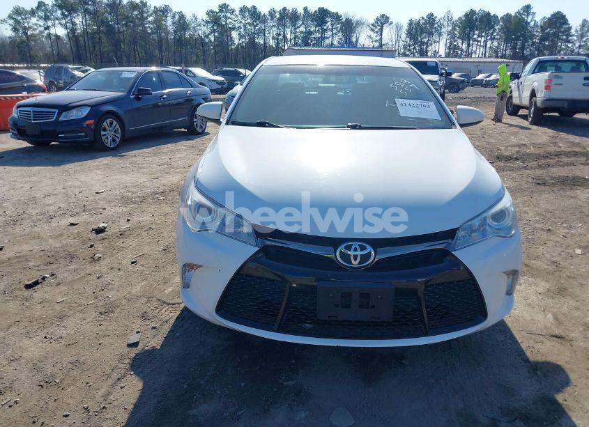 Photo 6 of 2016 Toyota Camry SE (VIN 4T1BF1FK4GU589557)