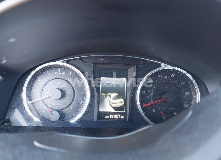 Photo 7 of 2016 Toyota Camry SE (VIN 4T1BF1FK4GU589557)