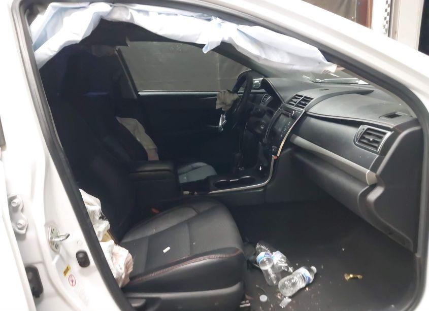 Photo 5 of 2016 Toyota Camry SE (VIN 4T1BF1FK4GU593091)