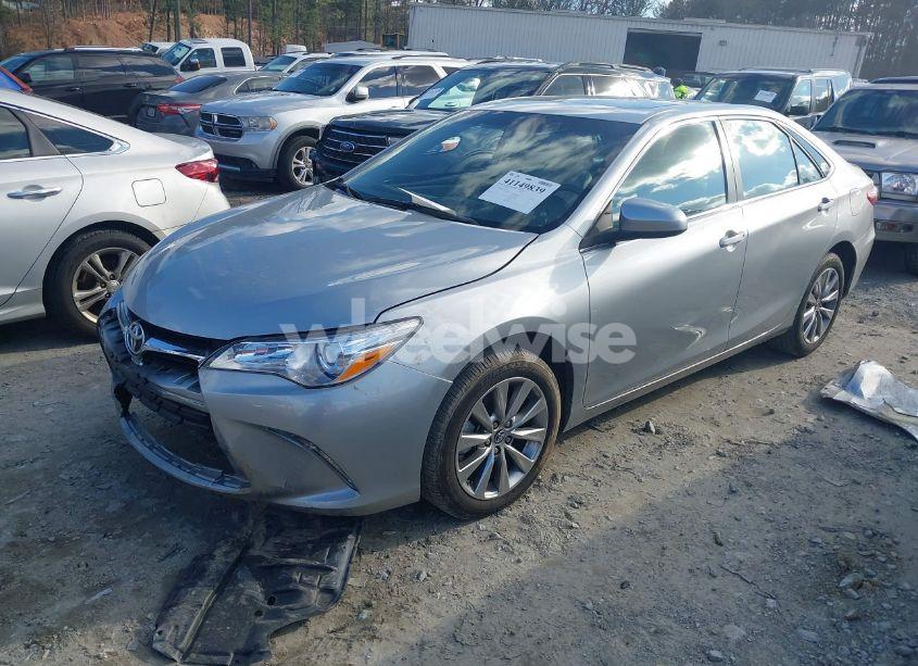 Photo 2 of 2016 Toyota Camry XLE (VIN 4T1BF1FK4GU594600)