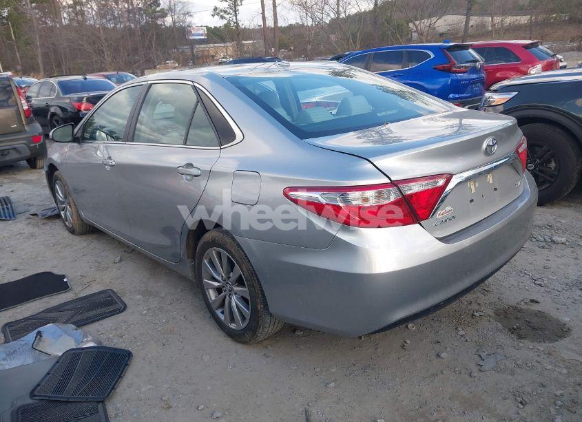 Photo 3 of 2016 Toyota Camry XLE (VIN 4T1BF1FK4GU594600)