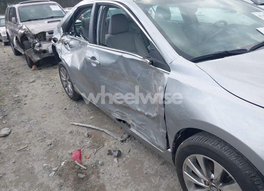 Photo 6 of 2016 Toyota Camry XLE (VIN 4T1BF1FK4GU594600)