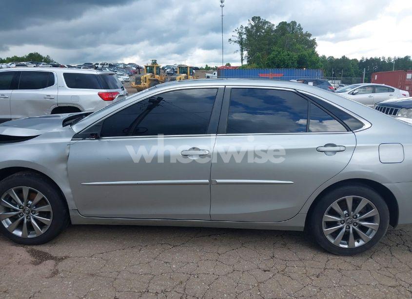 Photo 15 of 2016 Toyota Camry XLE (VIN 4T1BF1FK4GU594841)