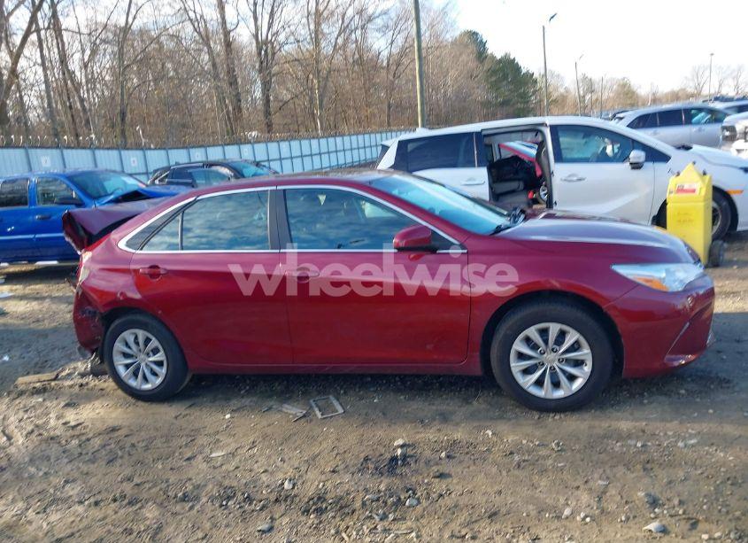 Photo 13 of 2016 Toyota Camry LE (VIN 4T1BF1FK4GU603781)