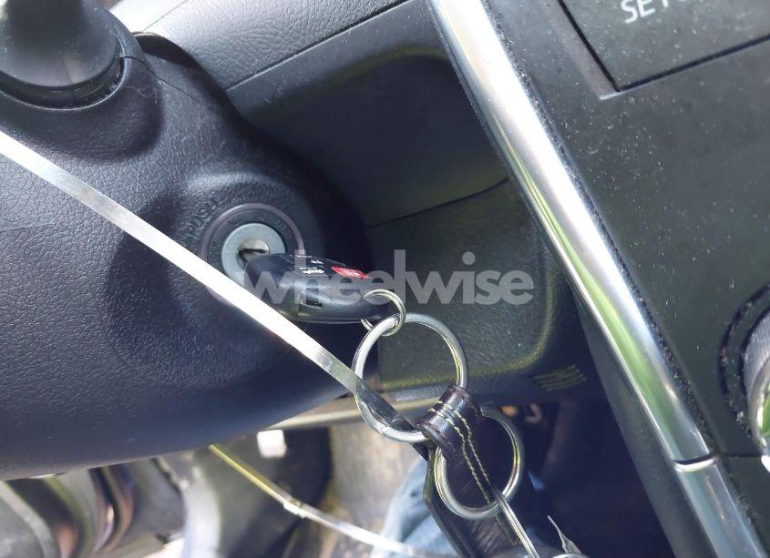 Photo 11 of 2016 Toyota Camry LE (VIN 4T1BF1FK4GU609919)