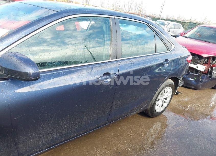 Photo 15 of 2016 Toyota Camry LE (VIN 4T1BF1FK4GU609919)