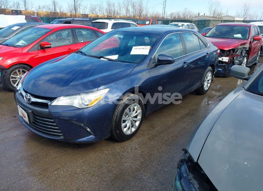 Photo 2 of 2016 Toyota Camry LE (VIN 4T1BF1FK4GU609919)