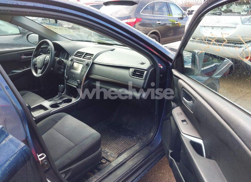 Photo 5 of 2016 Toyota Camry LE (VIN 4T1BF1FK4GU609919)