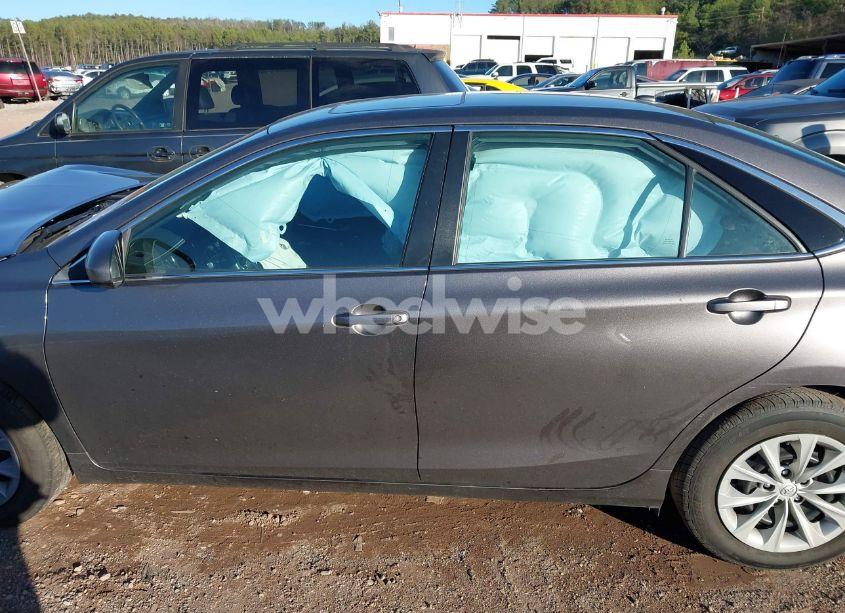 Photo 14 of 2017 Toyota Camry LE (VIN 4T1BF1FK4HU279460)