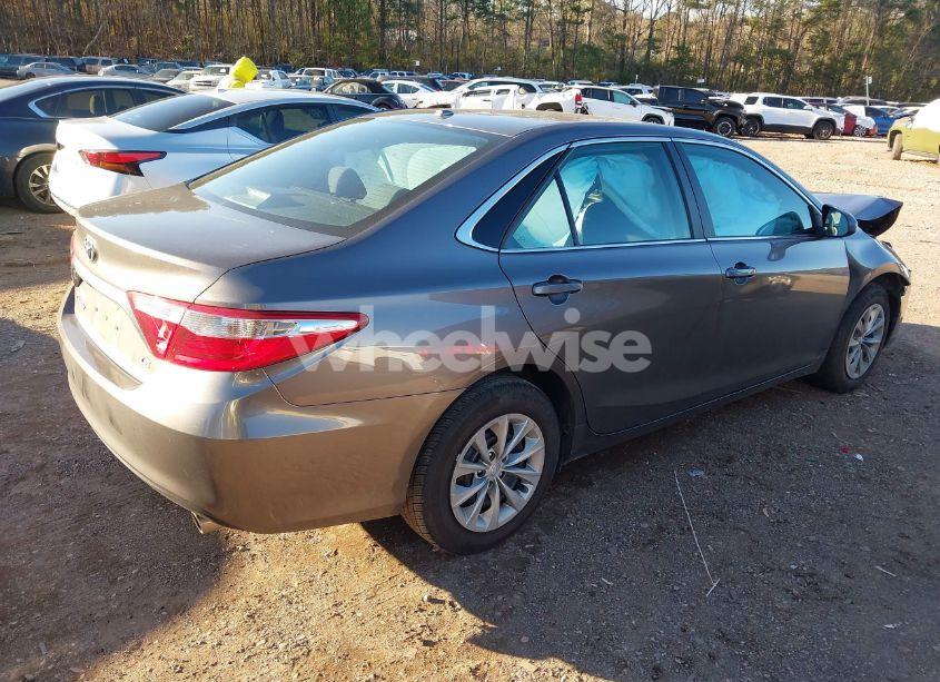 Photo 4 of 2017 Toyota Camry LE (VIN 4T1BF1FK4HU279460)