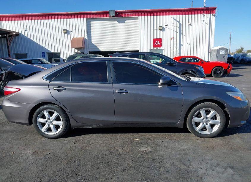 Photo 13 of 2017 Toyota Camry LE (VIN 4T1BF1FK4HU317253)