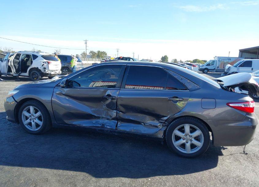 Photo 14 of 2017 Toyota Camry LE (VIN 4T1BF1FK4HU317253)