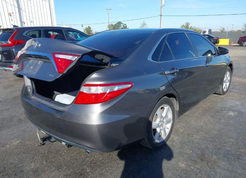 Photo 4 of 2017 Toyota Camry LE (VIN 4T1BF1FK4HU317253)