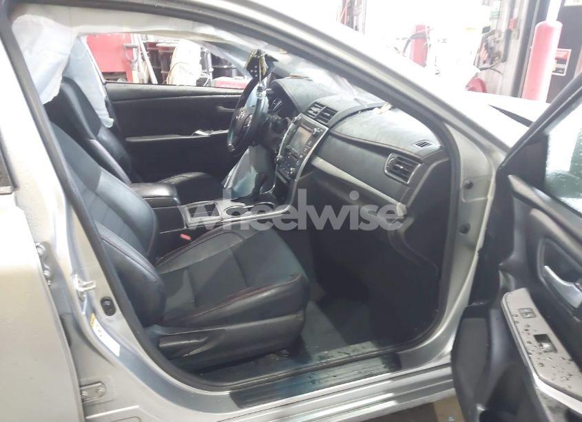 Photo 5 of 2017 Toyota Camry SE (VIN 4T1BF1FK4HU325028)