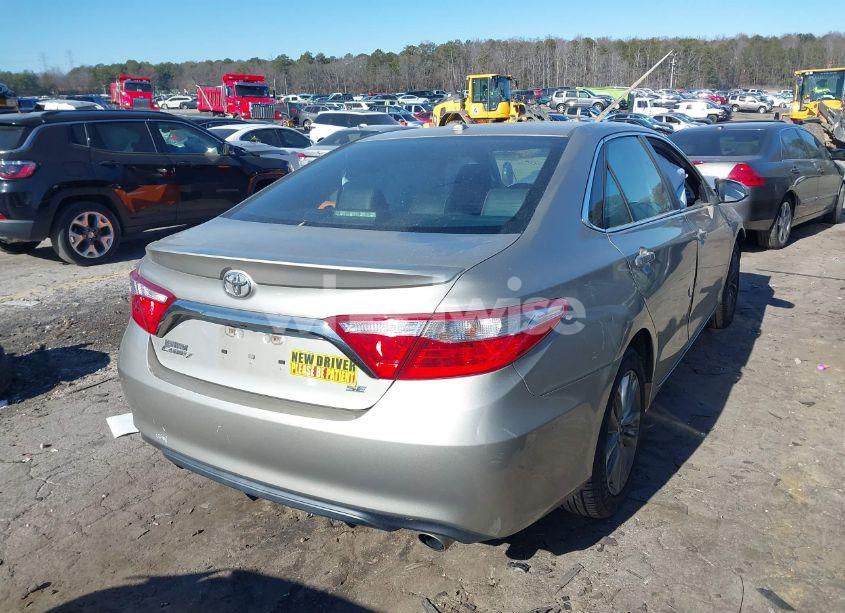 Photo 4 of 2017 Toyota Camry SE (VIN 4T1BF1FK4HU325045)