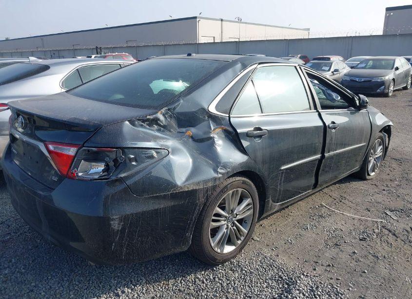 Photo 4 of 2017 Toyota Camry SE (VIN 4T1BF1FK4HU326096)