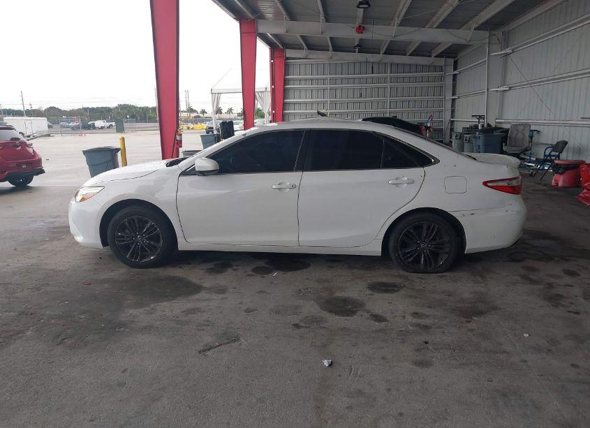 Photo 14 of 2017 Toyota Camry SE (VIN 4T1BF1FK4HU334053)