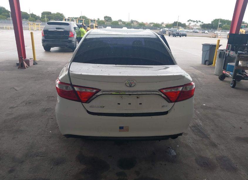 Photo 16 of 2017 Toyota Camry SE (VIN 4T1BF1FK4HU334053)