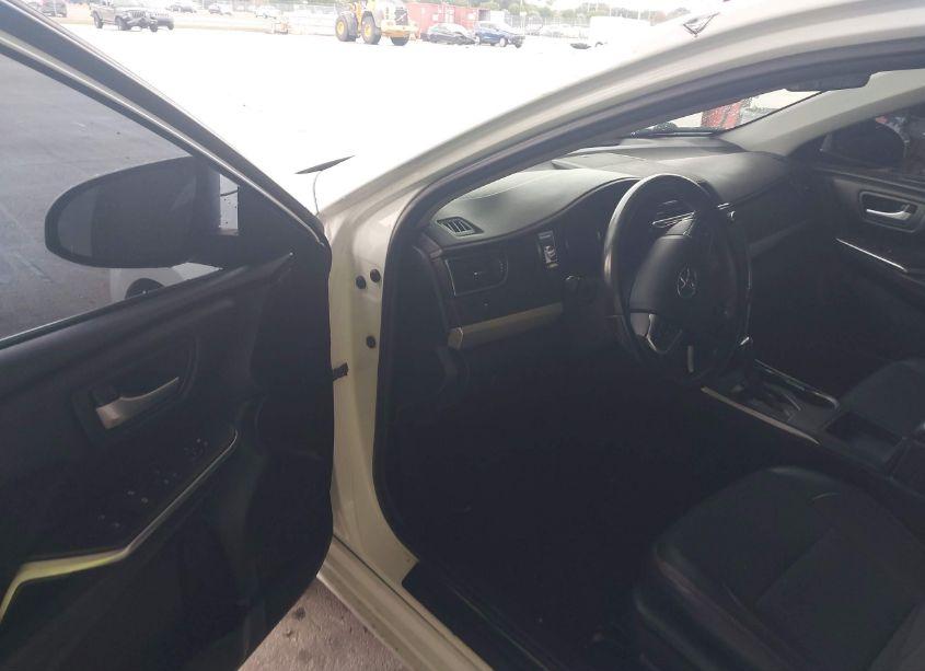 Photo 5 of 2017 Toyota Camry SE (VIN 4T1BF1FK4HU334053)