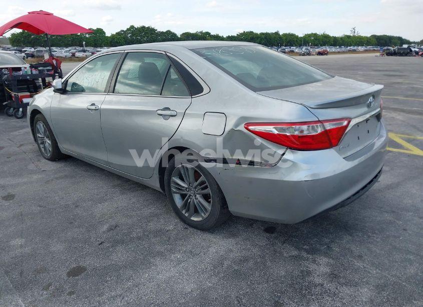 Photo 3 of 2017 Toyota Camry SE (VIN 4T1BF1FK4HU337860)