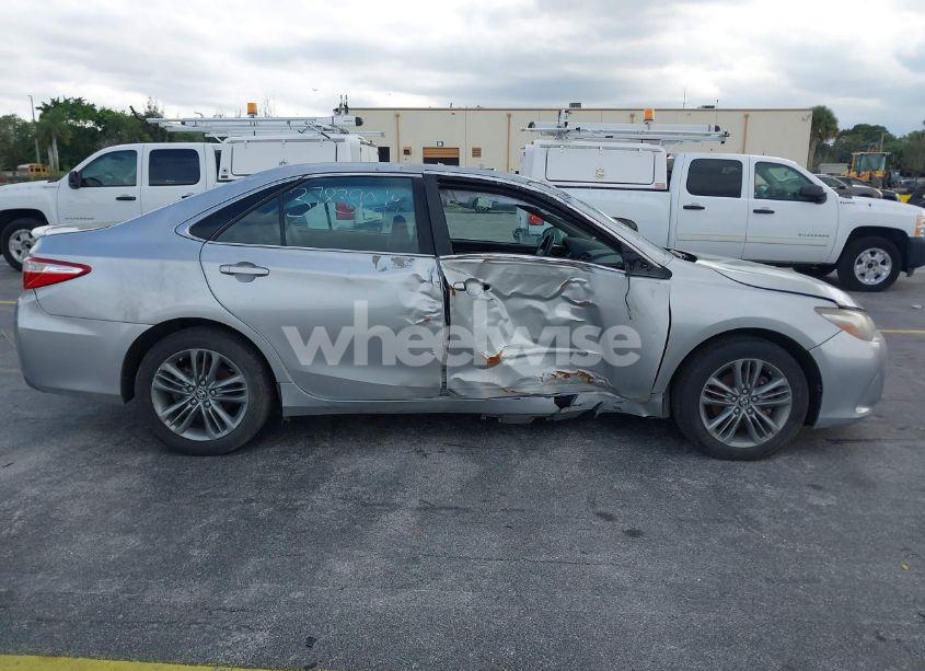 Photo 6 of 2017 Toyota Camry SE (VIN 4T1BF1FK4HU337860)