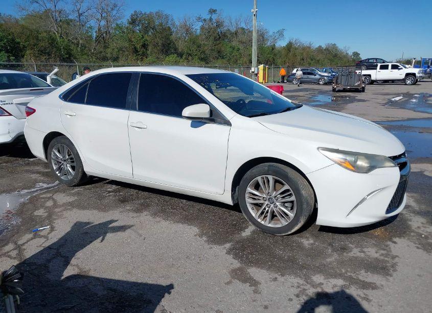 Photo 13 of 2017 Toyota Camry SE (VIN 4T1BF1FK4HU345831)