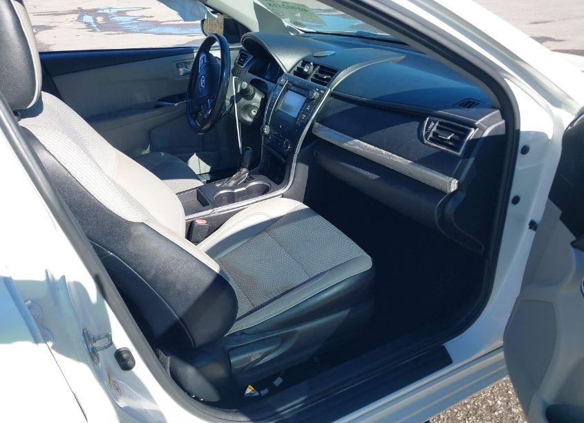 Photo 5 of 2017 Toyota Camry SE (VIN 4T1BF1FK4HU345831)