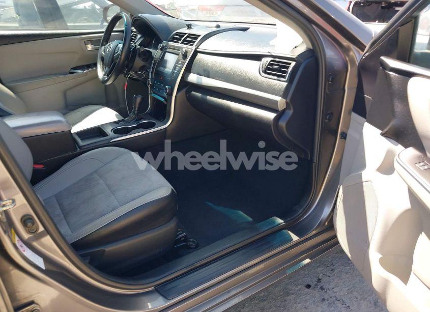 Photo 5 of 2017 Toyota Camry SE (VIN 4T1BF1FK4HU356263)