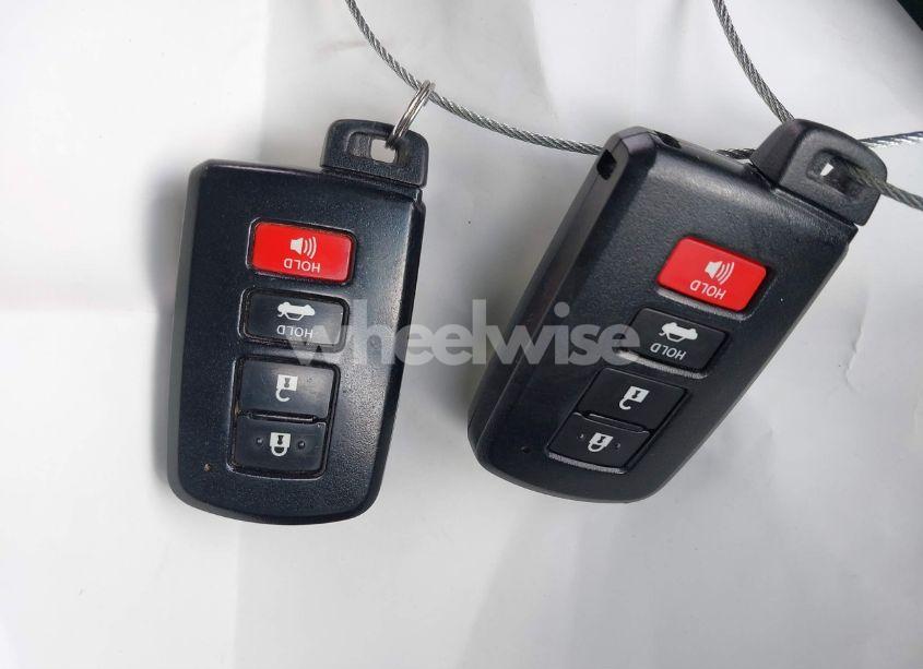 Photo 11 of 2017 Toyota Camry SE (VIN 4T1BF1FK4HU357509)