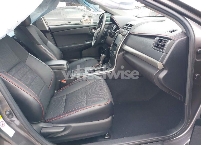 Photo 5 of 2017 Toyota Camry SE (VIN 4T1BF1FK4HU357509)