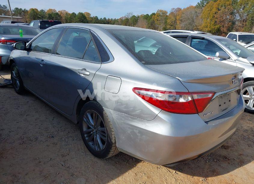 Photo 3 of 2017 Toyota Camry SE (VIN 4T1BF1FK4HU365884)