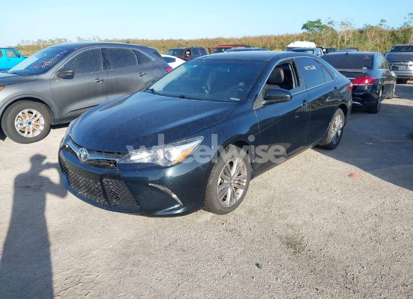 Photo 2 of 2017 Toyota Camry SE (VIN 4T1BF1FK4HU367716)