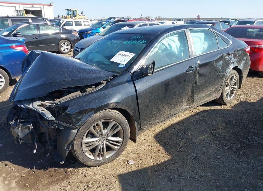 Photo 2 of 2017 Toyota Camry SE (VIN 4T1BF1FK4HU375699)