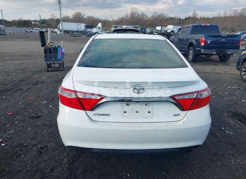 Photo 16 of 2017 Toyota Camry SE (VIN 4T1BF1FK4HU415893)