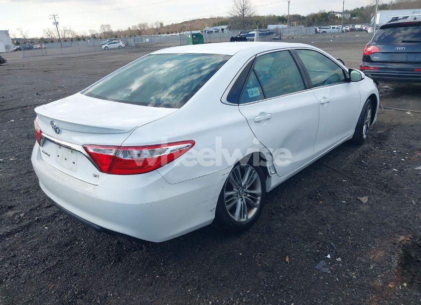 Photo 4 of 2017 Toyota Camry SE (VIN 4T1BF1FK4HU415893)