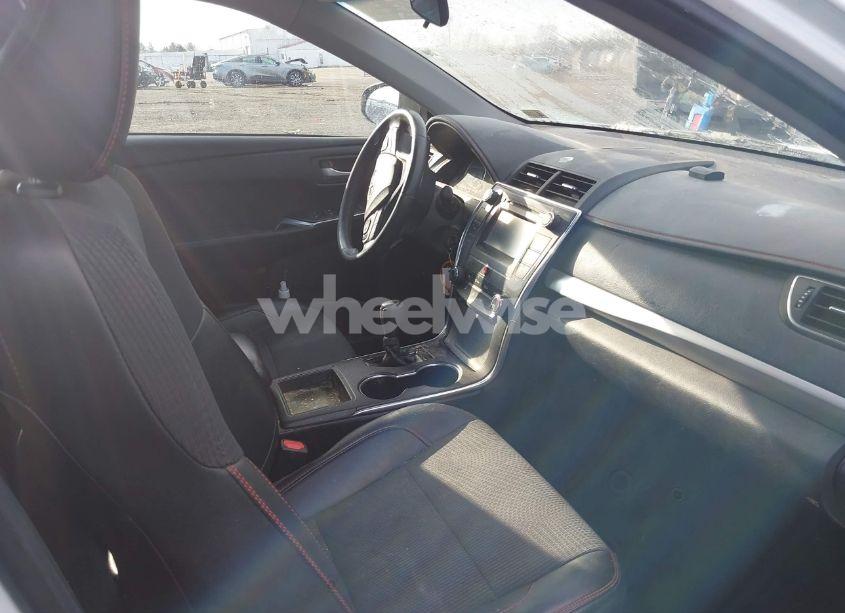 Photo 5 of 2017 Toyota Camry SE (VIN 4T1BF1FK4HU415893)