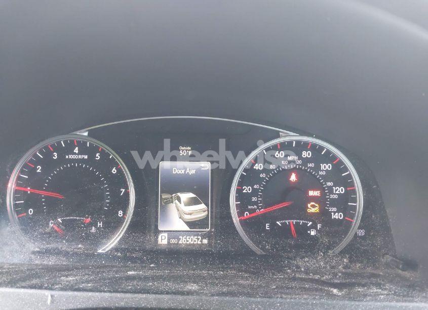 Photo 7 of 2017 Toyota Camry SE (VIN 4T1BF1FK4HU415893)