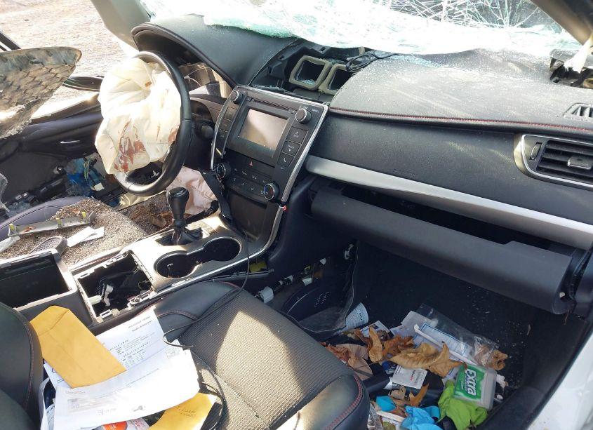 Photo 5 of 2017 Toyota Camry SE (VIN 4T1BF1FK4HU426070)