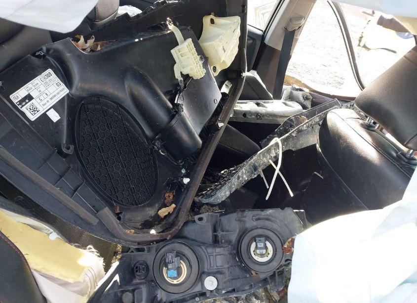 Photo 8 of 2017 Toyota Camry SE (VIN 4T1BF1FK4HU426070)