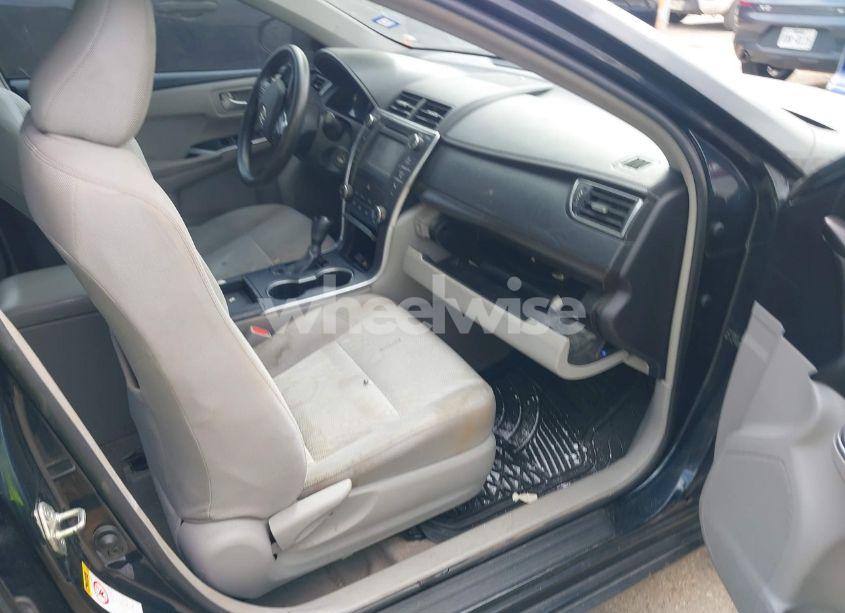 Photo 5 of 2017 Toyota Camry LE (VIN 4T1BF1FK4HU441880)