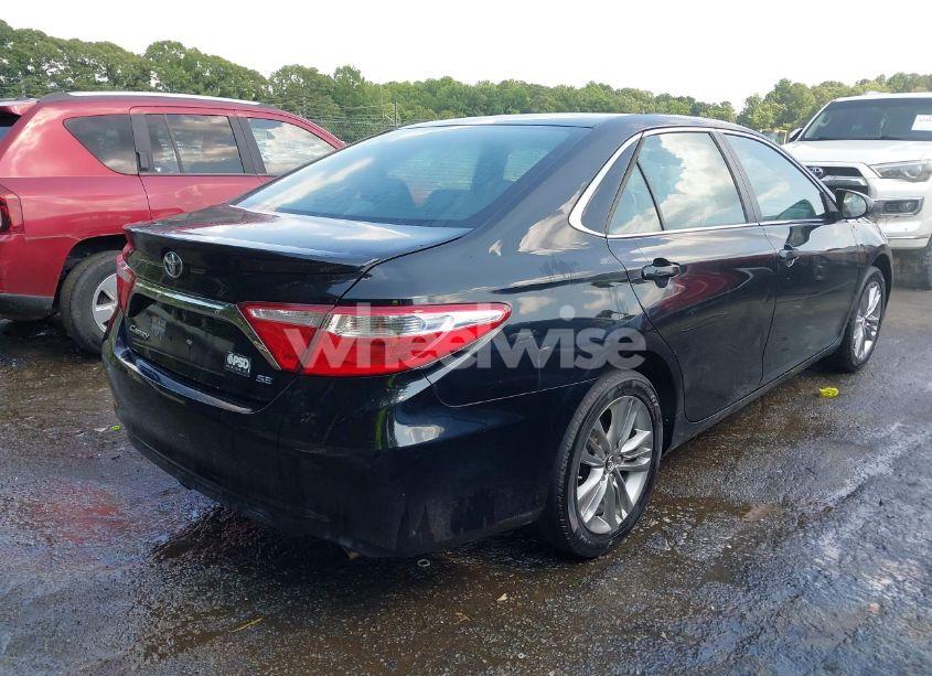 Photo 4 of 2017 Toyota Camry SE (VIN 4T1BF1FK4HU631209)