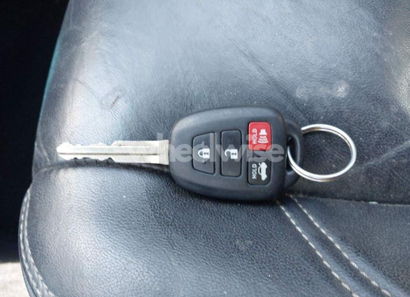 Photo 11 of 2017 Toyota Camry XLE (VIN 4T1BF1FK4HU662511)