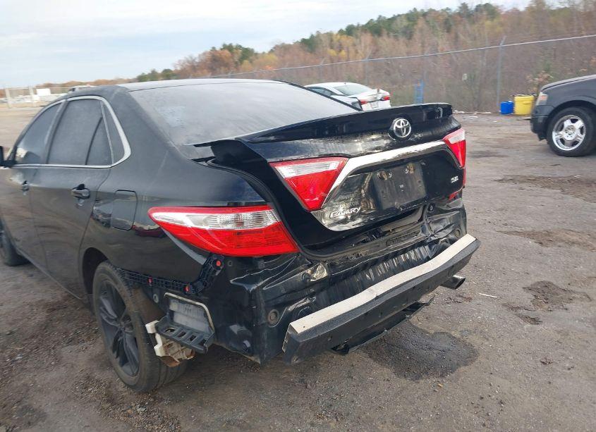 Photo 6 of 2017 Toyota Camry SE (VIN 4T1BF1FK4HU673654)