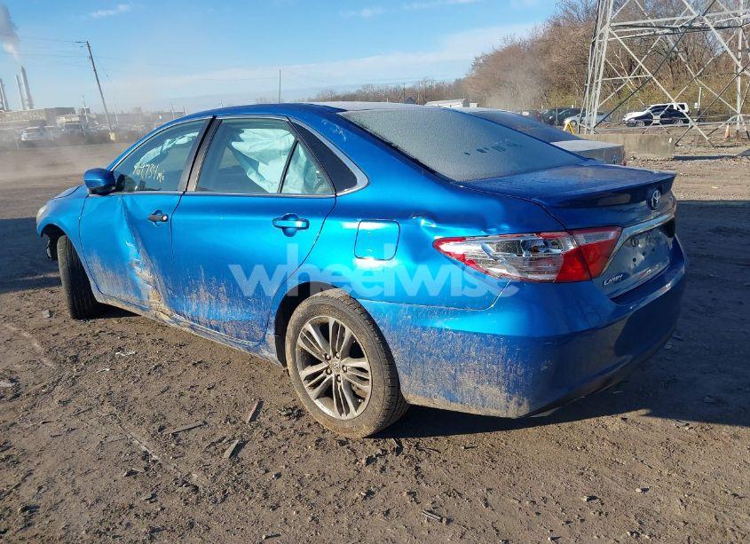 Photo 3 of 2017 Toyota Camry SE (VIN 4T1BF1FK4HU680023)