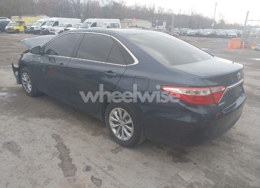 Photo 3 of 2017 Toyota Camry LE (VIN 4T1BF1FK4HU680877)