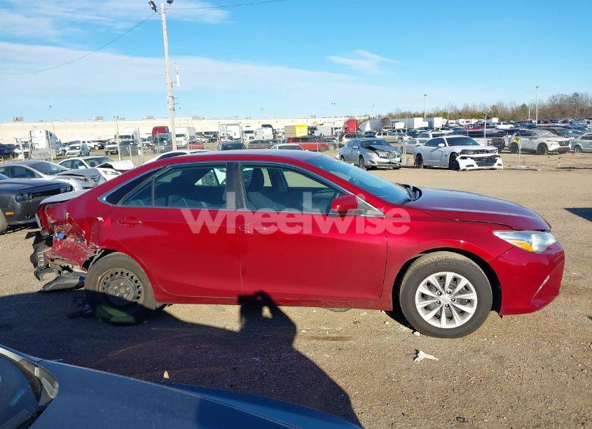 Photo 13 of 2017 Toyota Camry LE (VIN 4T1BF1FK4HU687571)